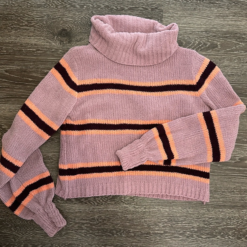 Turtle neck sweater